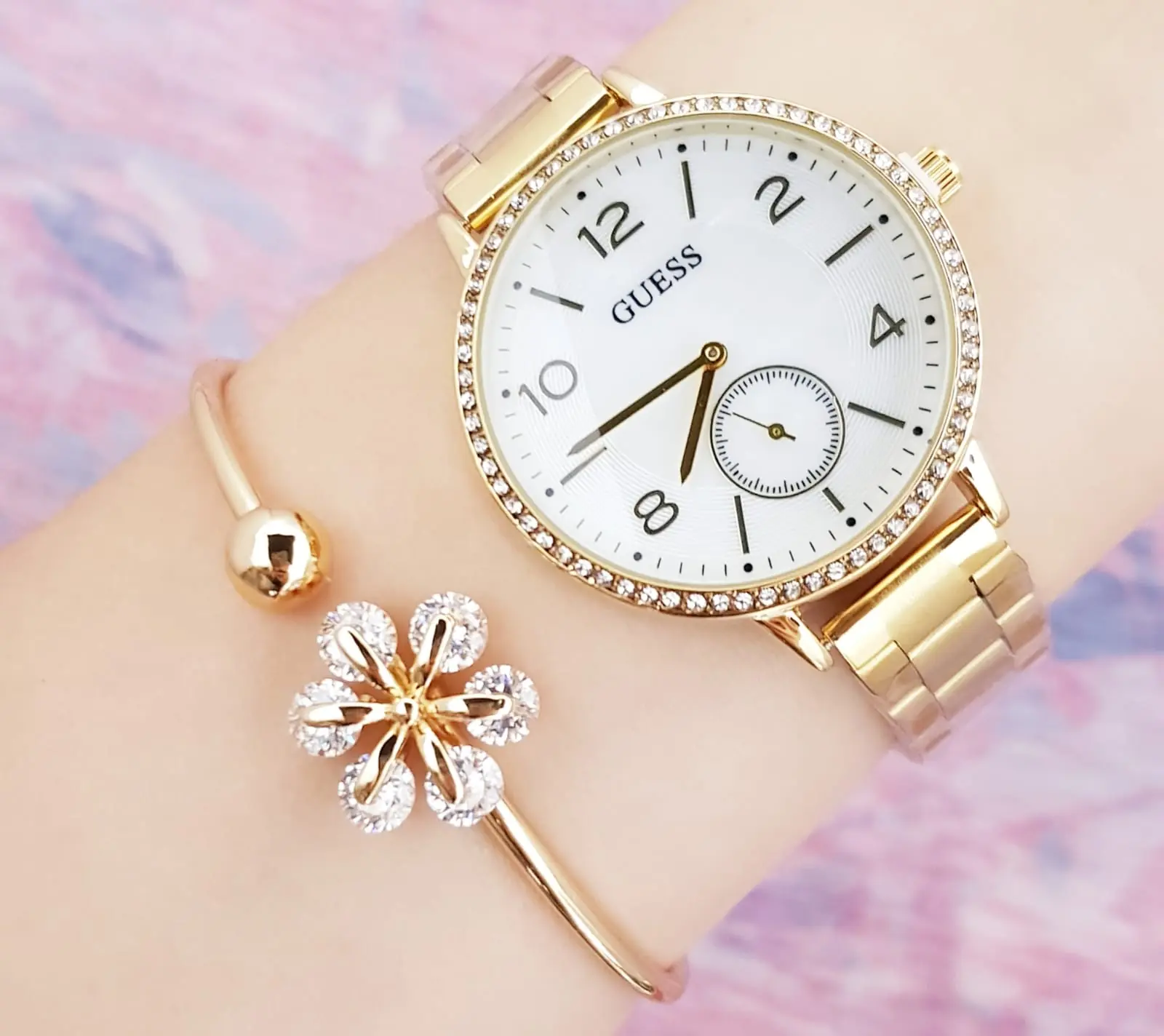 GUESS #newcollection 4