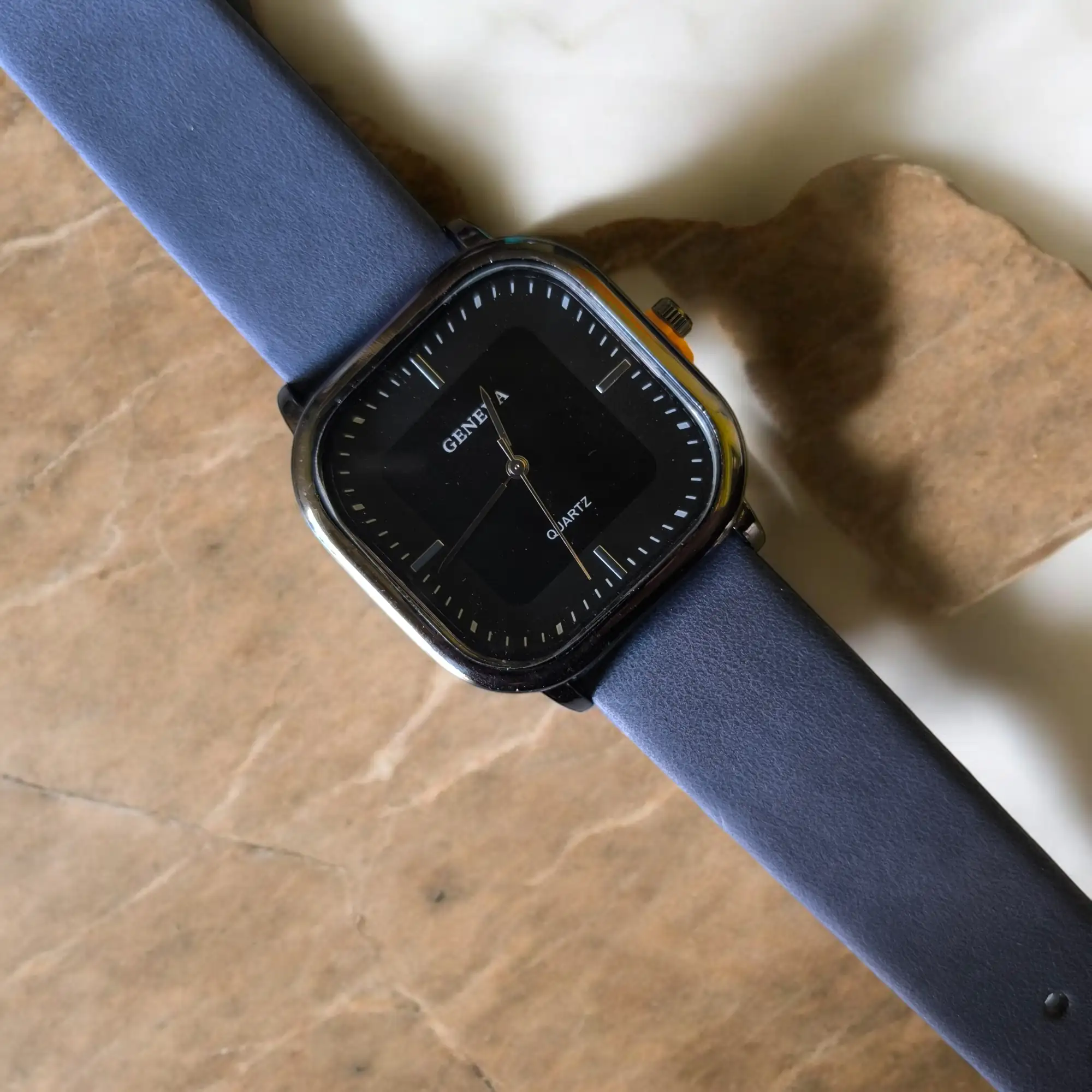Reloj cuadrado azul ll 2