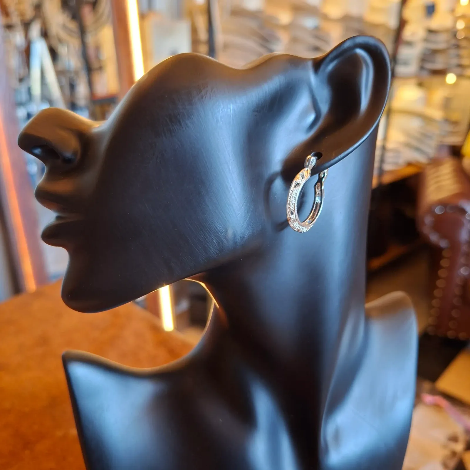 ARETES