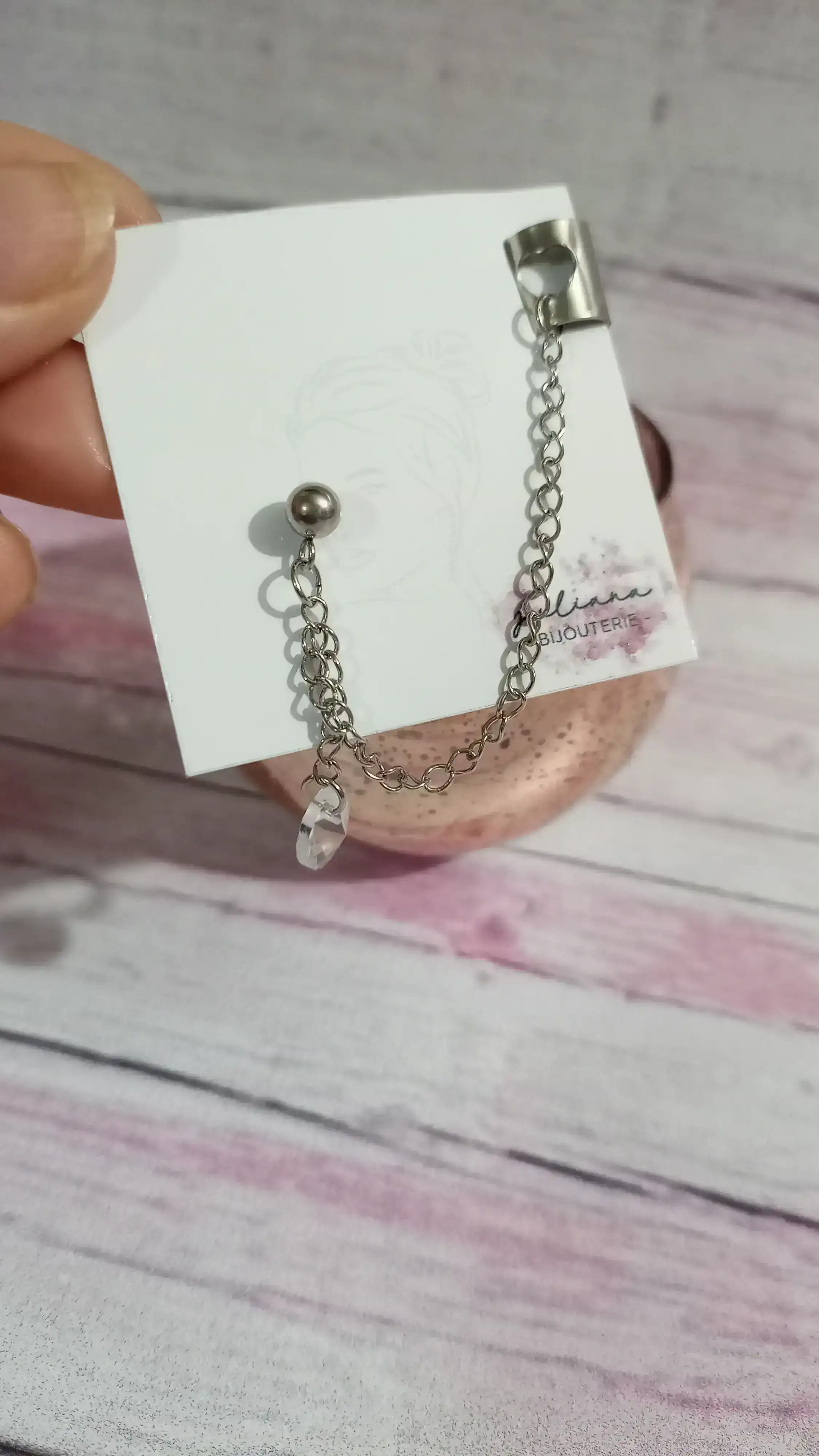 EAR CUFF CON STRASS Y CADENA❤️ 2