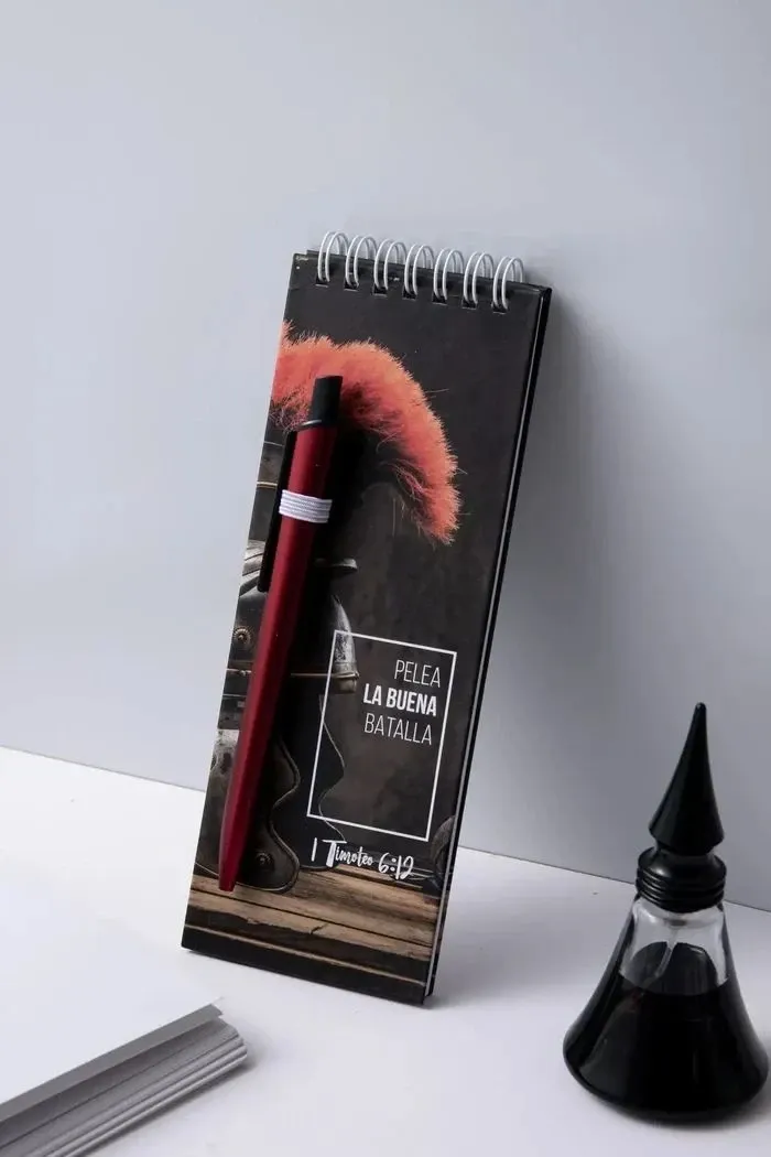 Libreta larga con lapicero Pelea
