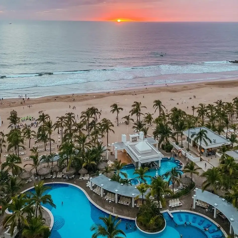 MAZATLÁN, RIU EMERALD BAY, TODO INCLUIDO  3