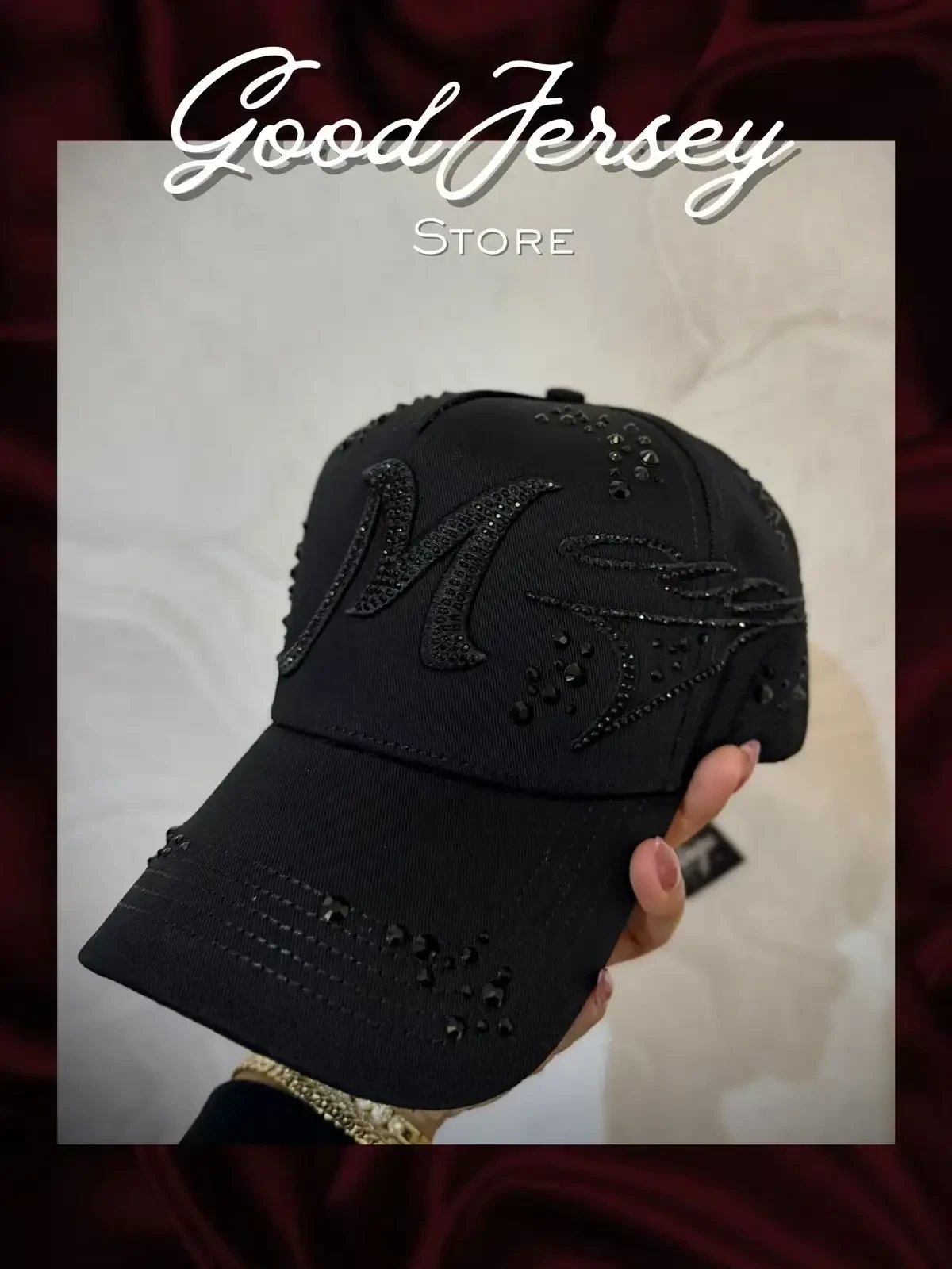 31 Hats Mago Total Black 2