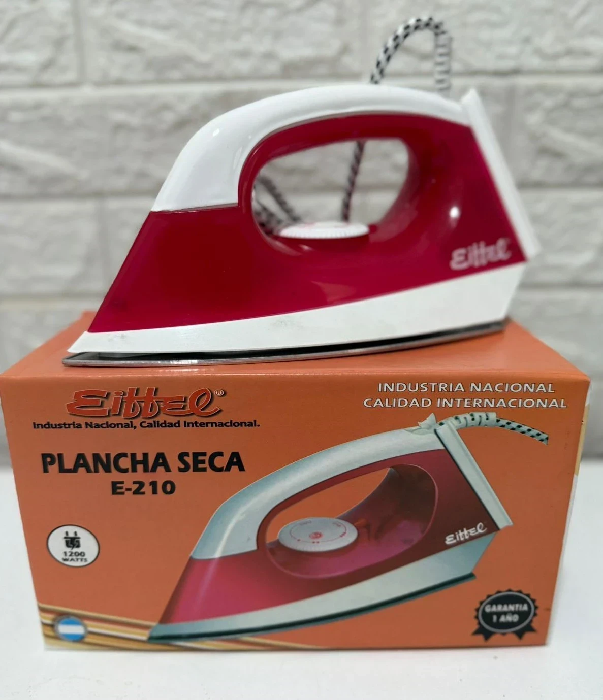 ✨ *PLANCHAS EIFFEL SECA E-210*  