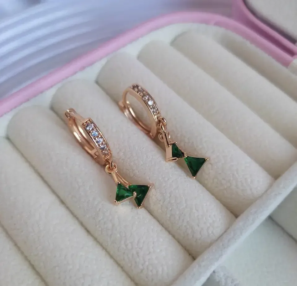 HOOPS TRIANGULITOS VERDES