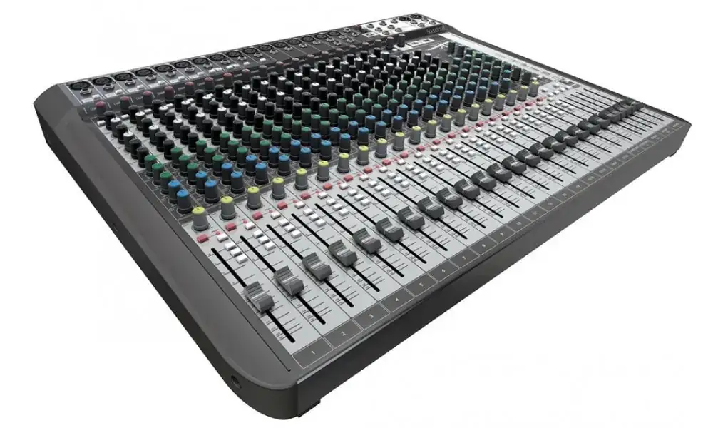 SIGNATURE 22 SOUNDCRAFT