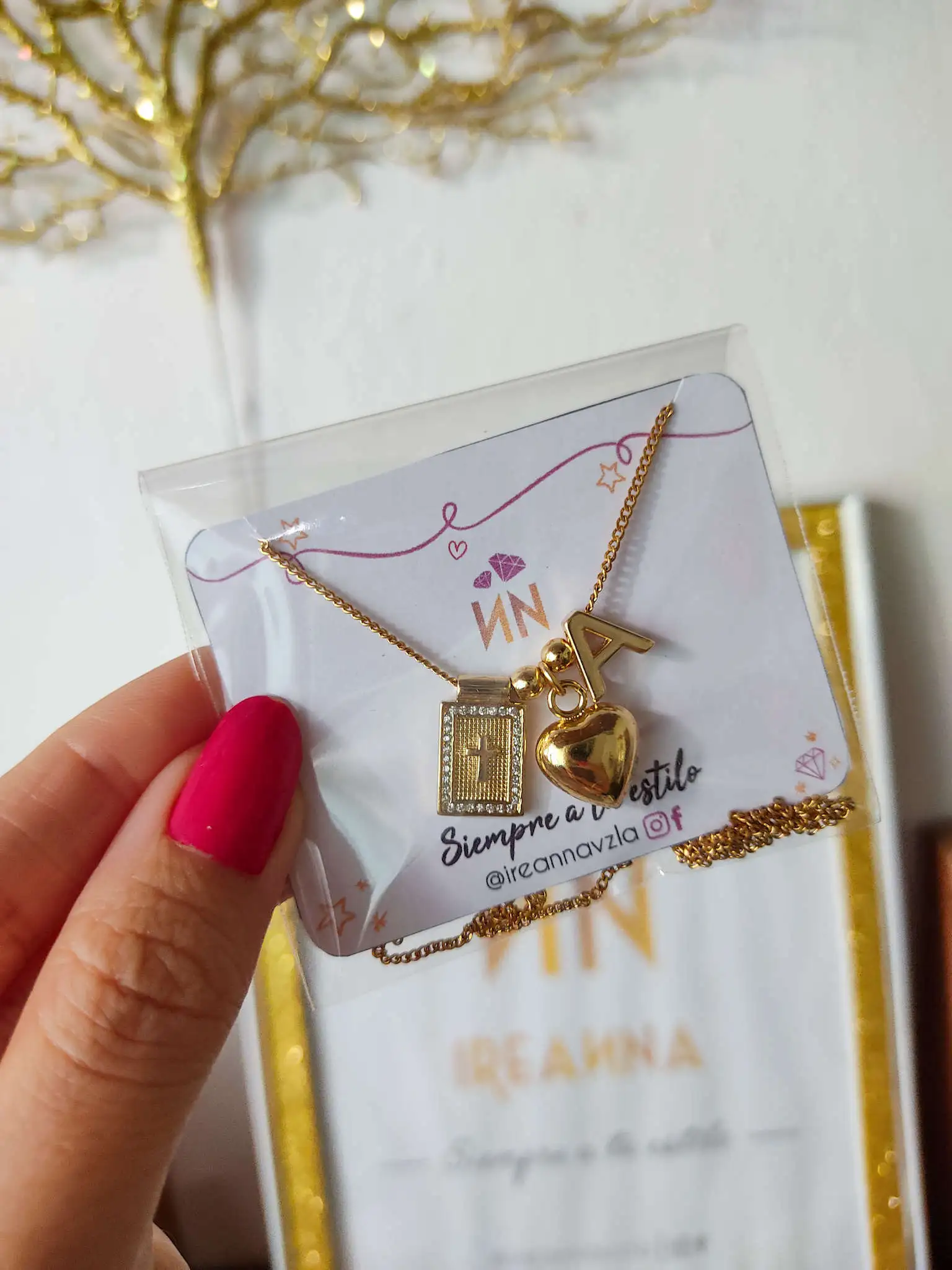 Cadena con letra personalizada 3