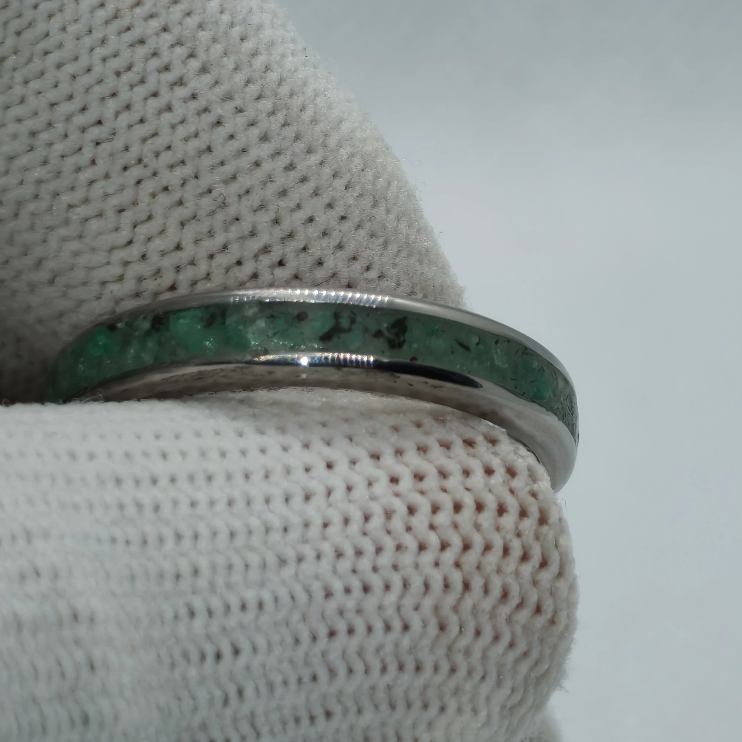 Anillo Neon talla 8.5 de Esmeraldas Verde Manzana  3
