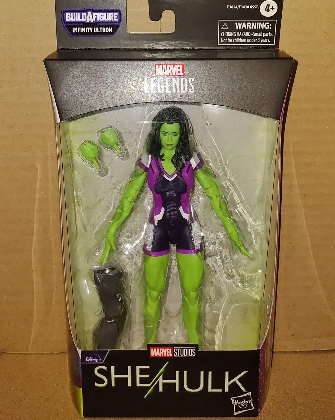 Hasbro Marvel legends she Hulk (Infinity ultrom baf)