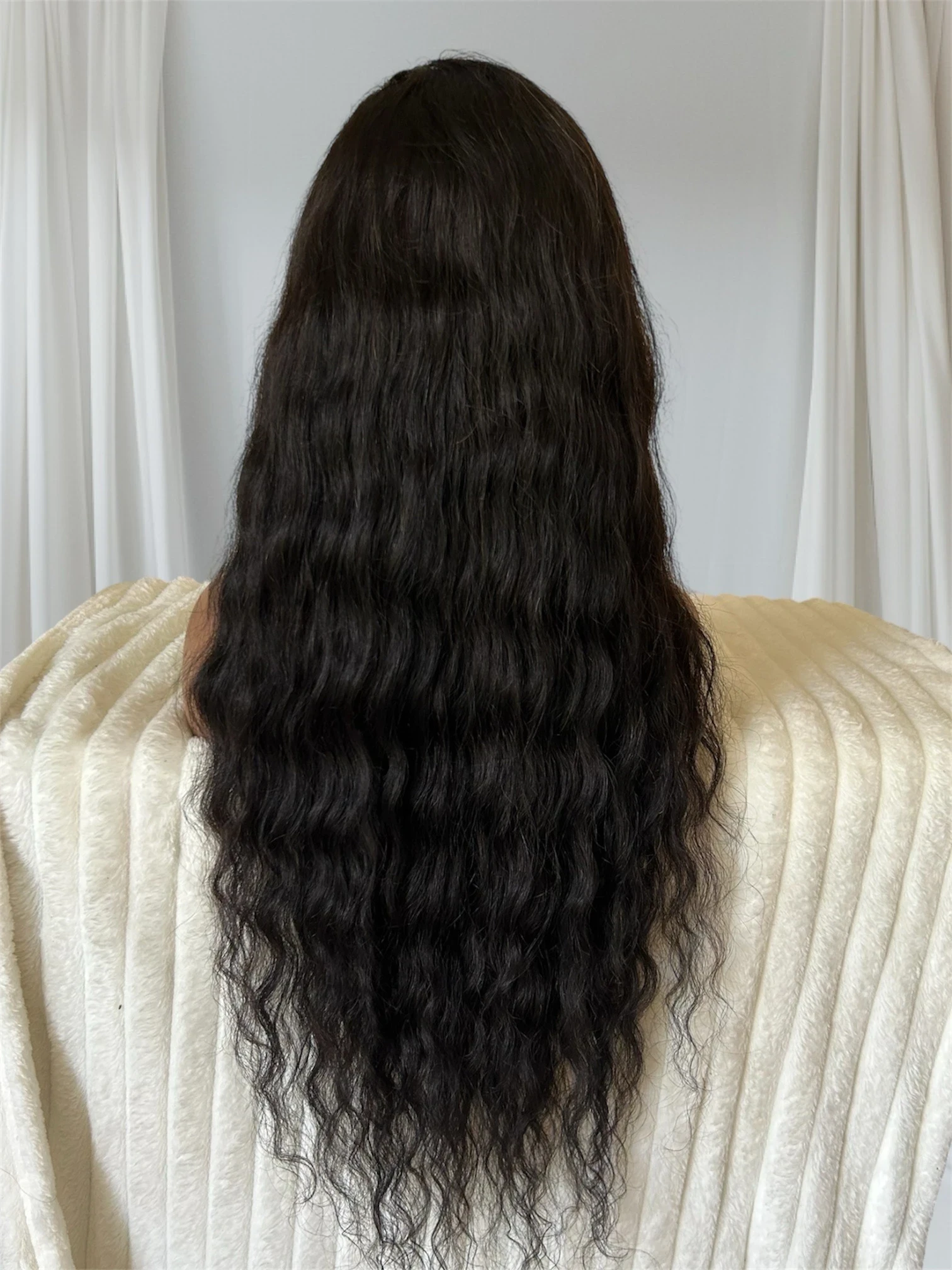 Pelucas de cabello humano ondulado profundo  con encaje frontal  13x4 de 34pulgadas. Densidas 200%  4