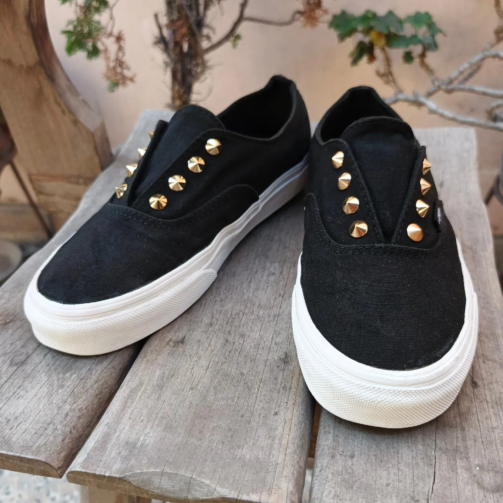 Vans  2