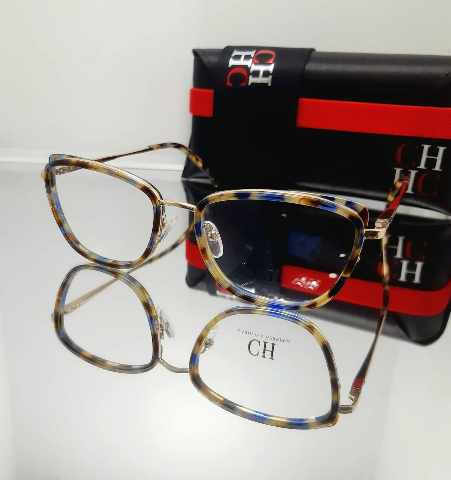 *Montura Carolina Herrera replica 3A  2