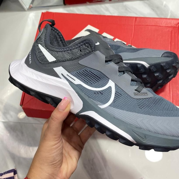 NIKE ZOOM DAMA Y CABALLERO 