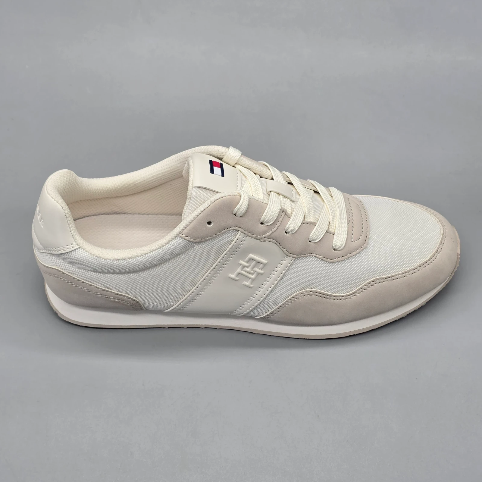 TOMMY HILFIGER CAMEO  2