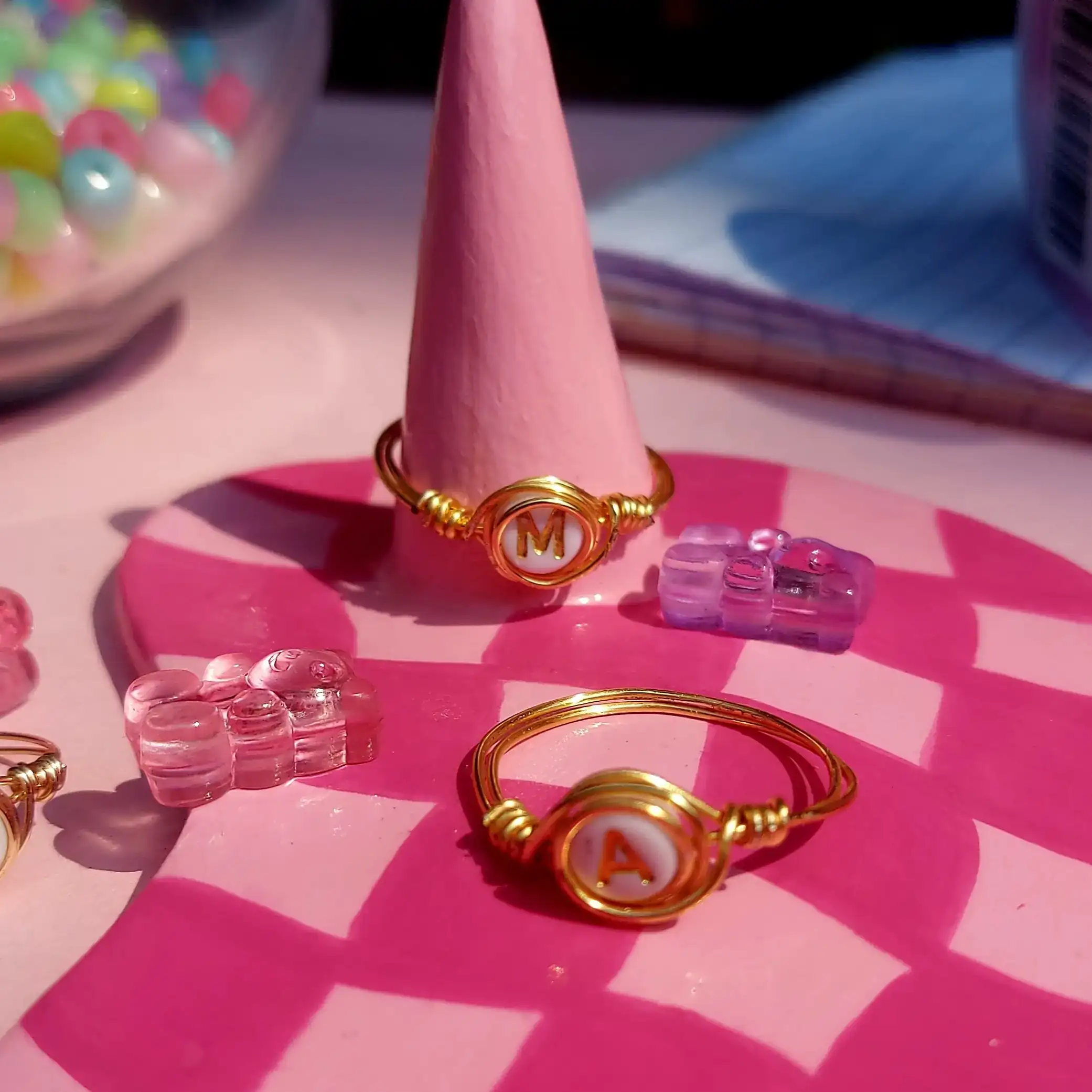 Anillo con inicial 