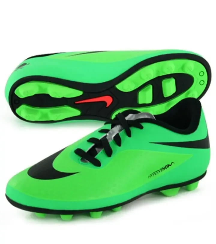 NIKE JR  3