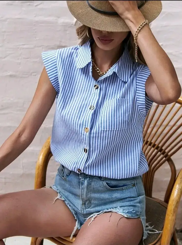 Camisa de rayas con boton delantero 4