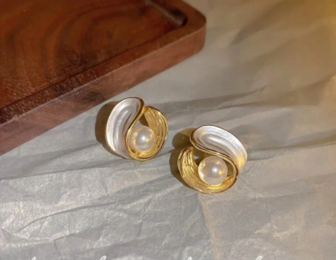 Aretes