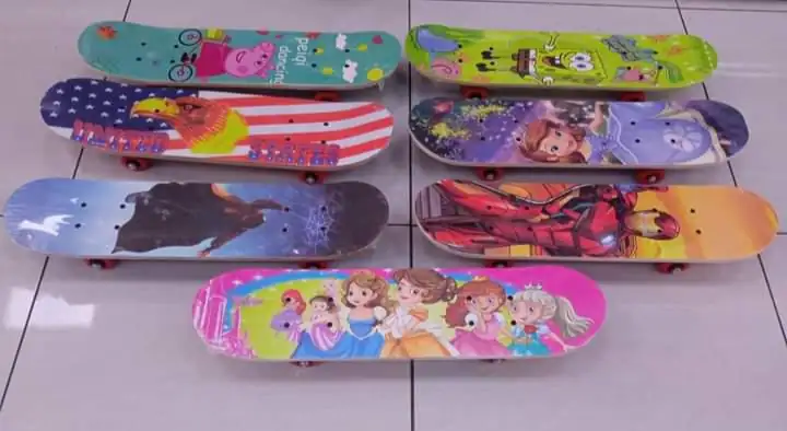 PATINETA PERSONAJES 🛹