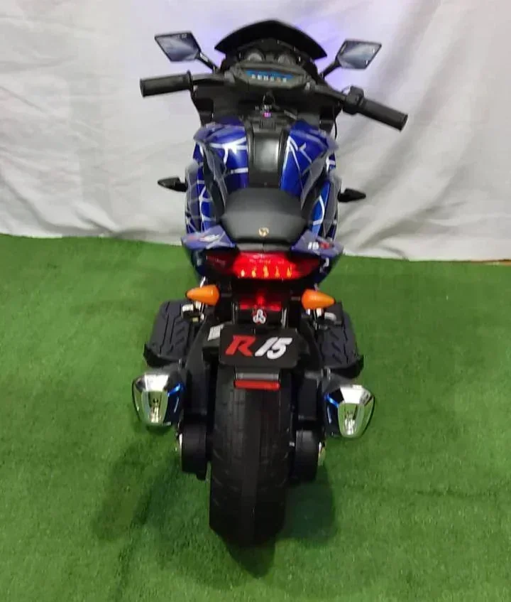Moto R15 Spider 2 a 8 años Eléctrica  9