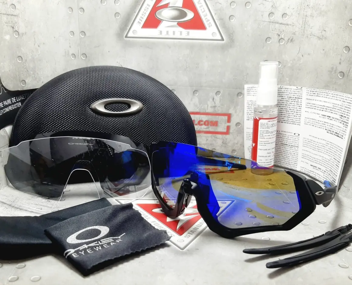 OAKLEY FLIGHT JACKET 3