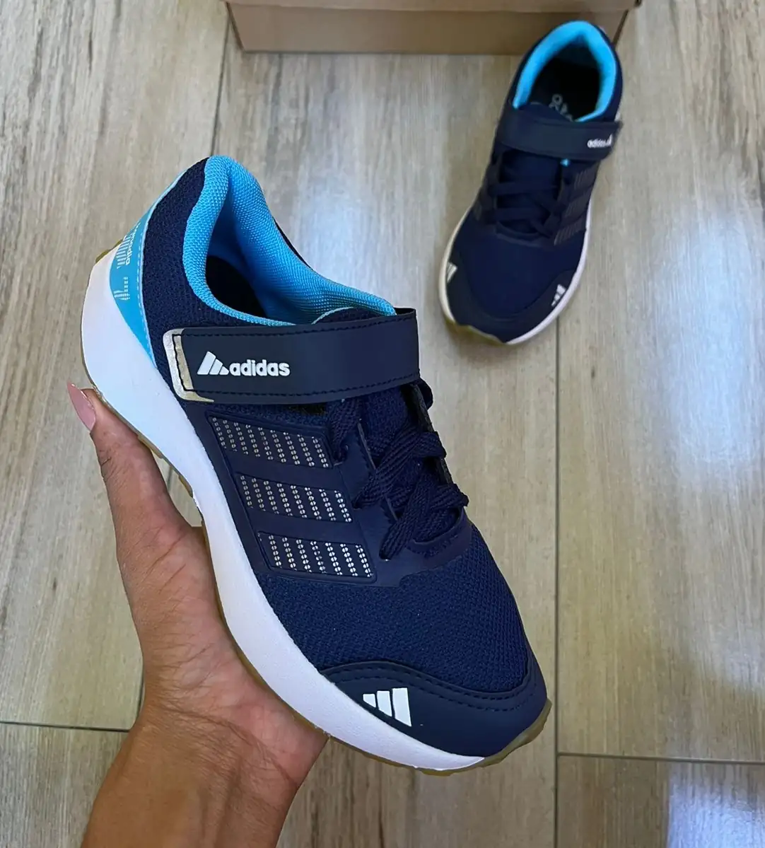 TÊNIS ADIDAS KANADIA  3