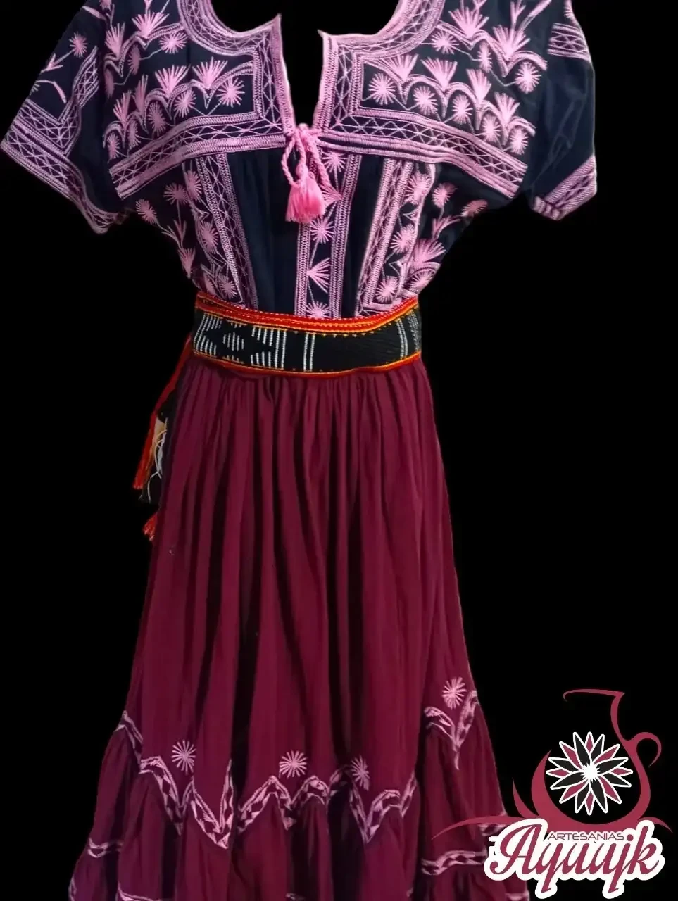 Traje típico de Tlahuitoltepec 01 4