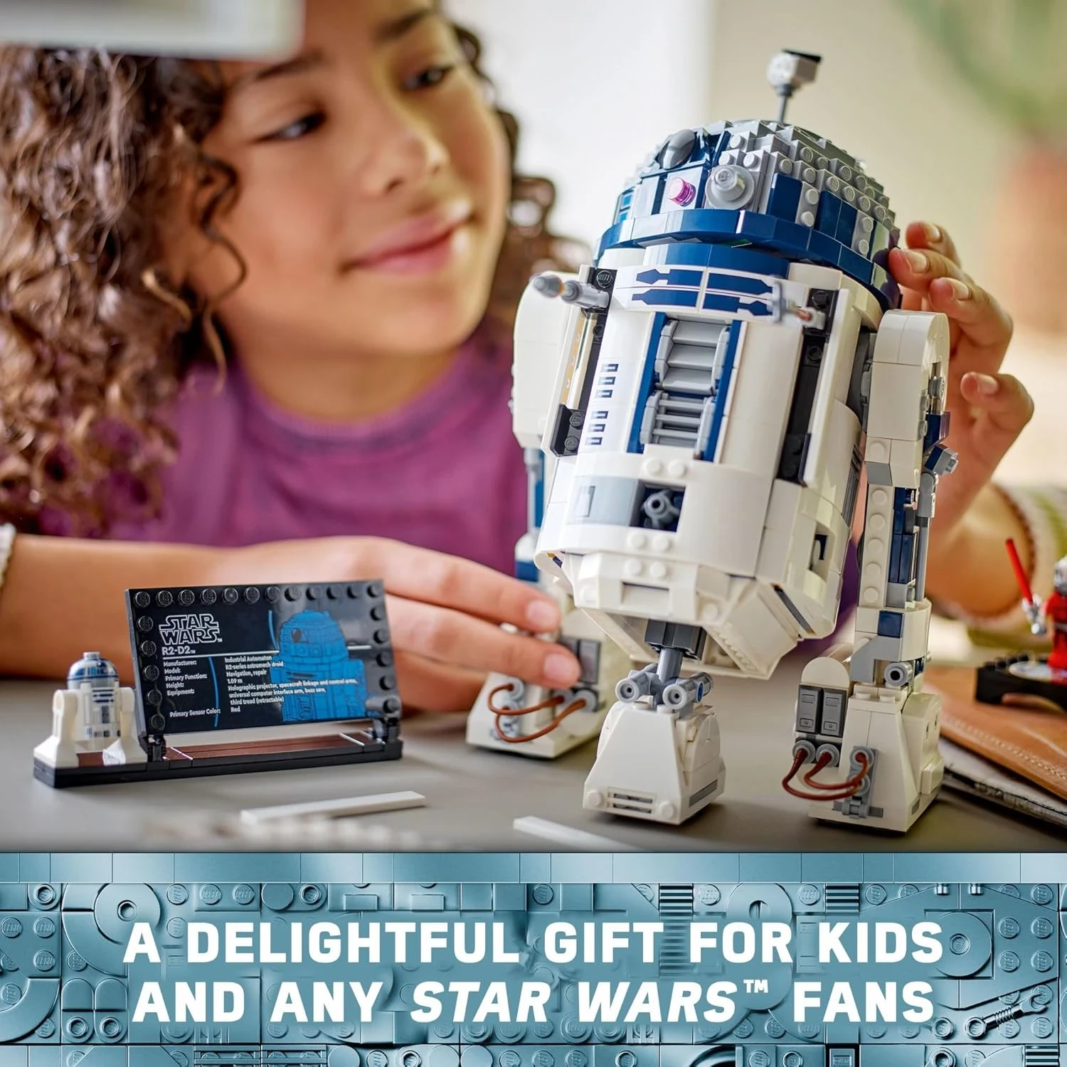 LEGO Star Wars R2-D2  2