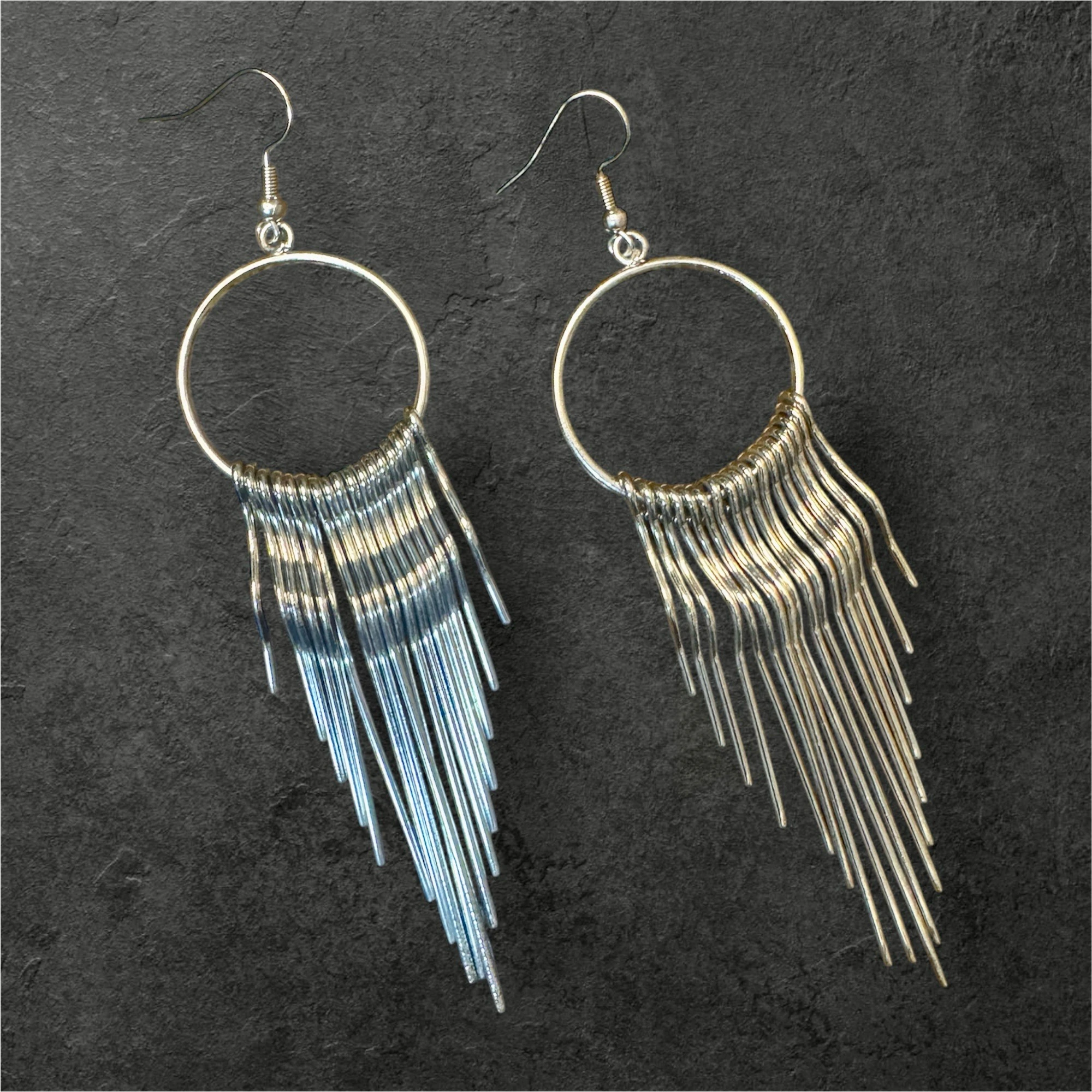 Pendientes con diseño en v