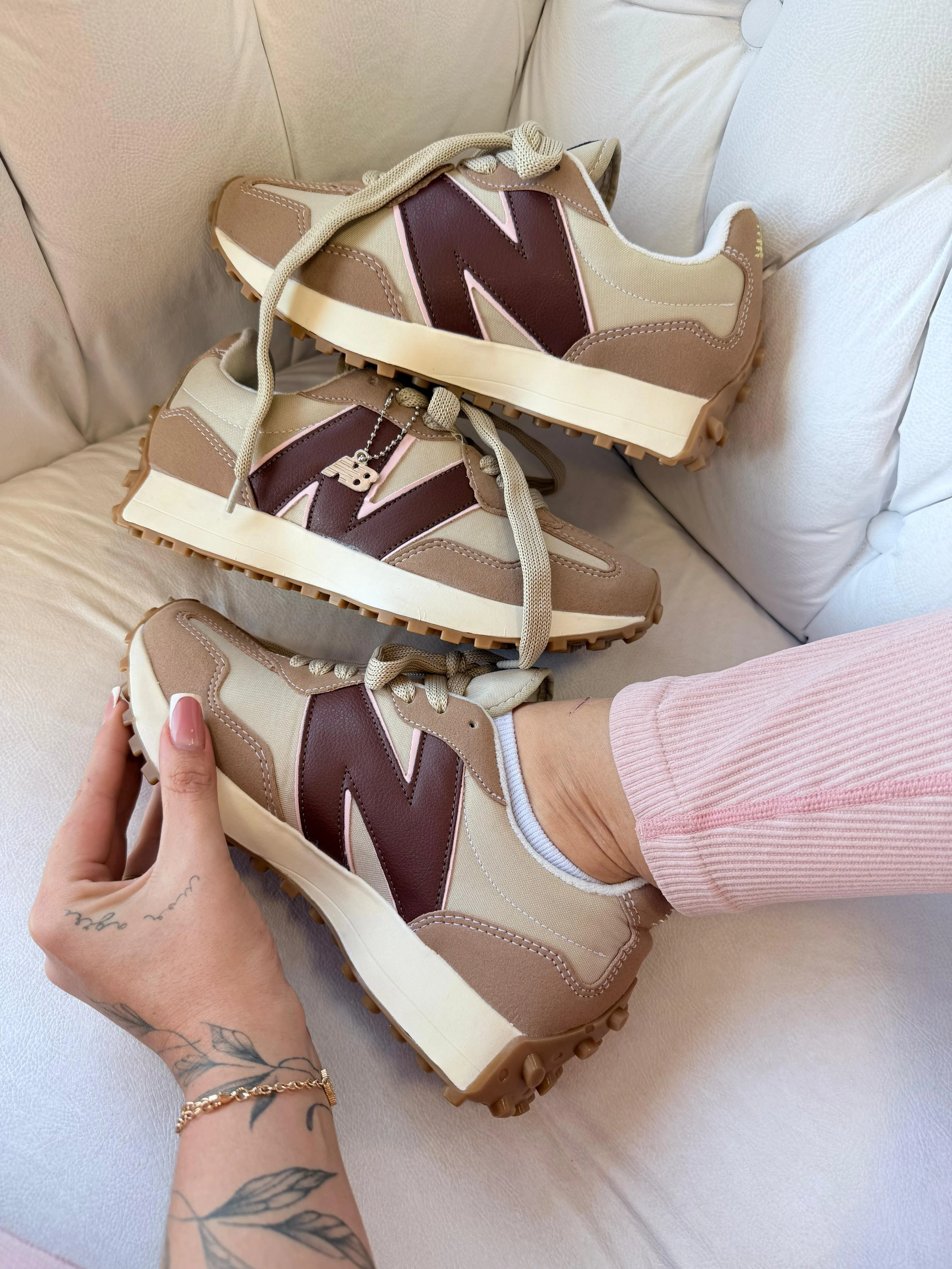 TÊNIS NEW BALANCE 327 4