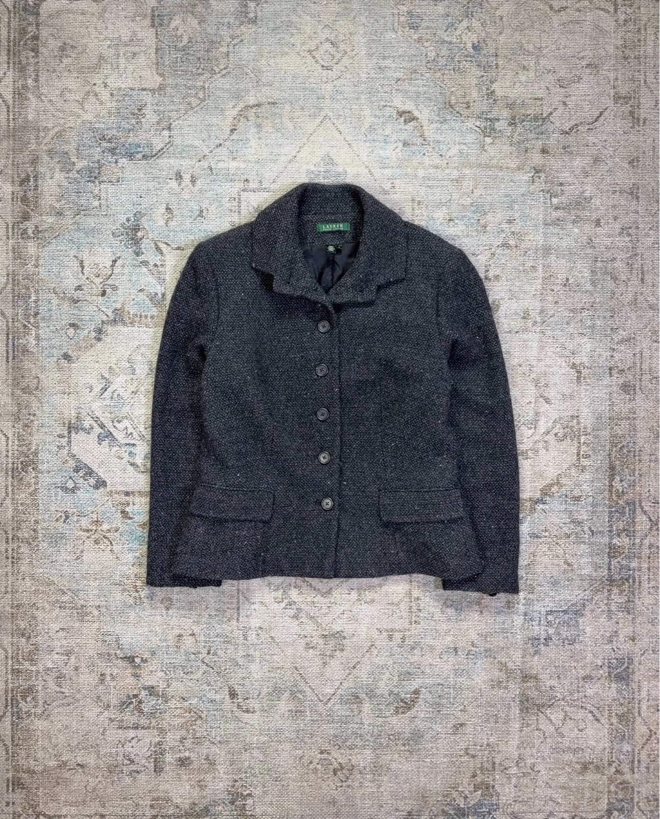 Blazer Lauren Ralph Lauren de 78% lana Wool y poliamida color gris oscuro.