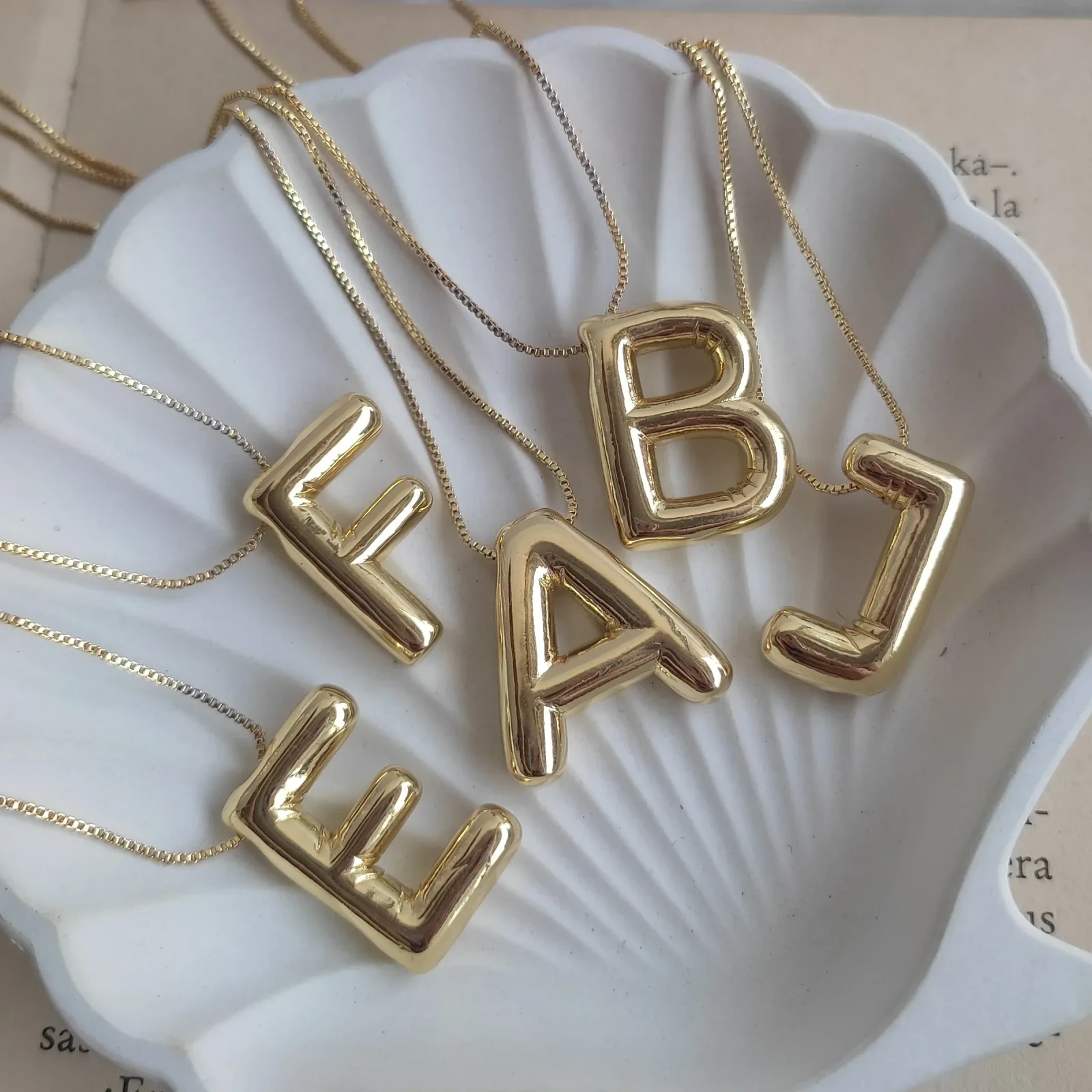 CADENA LETRAS CHUNKY 2