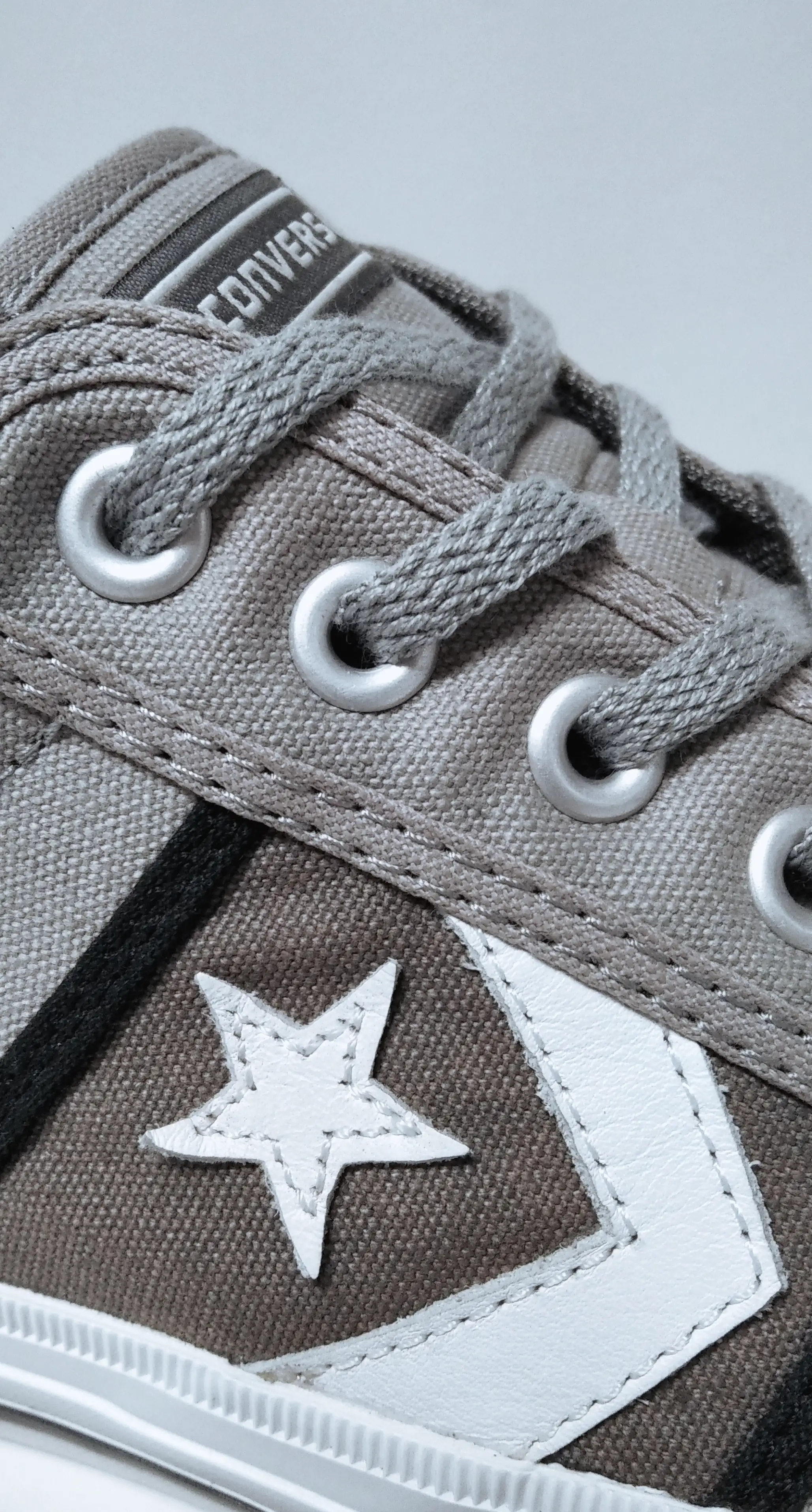 CONVERSE  3