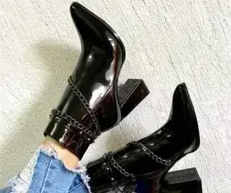 Mod.221 MENUDEO Botin con Cadena