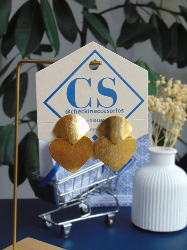 ARETES BAÑO DE ORO 24K 2 TIEMPOS ABANICO CORAZON 