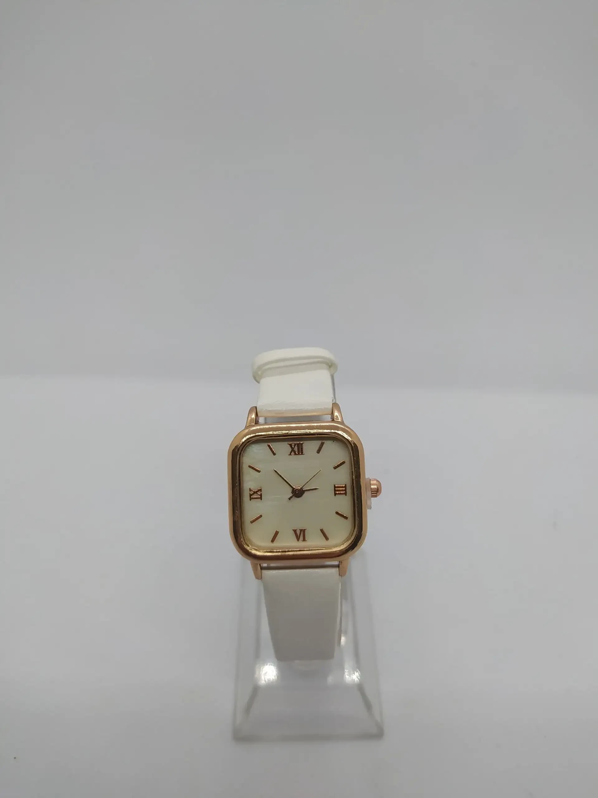 Reloj minimalista