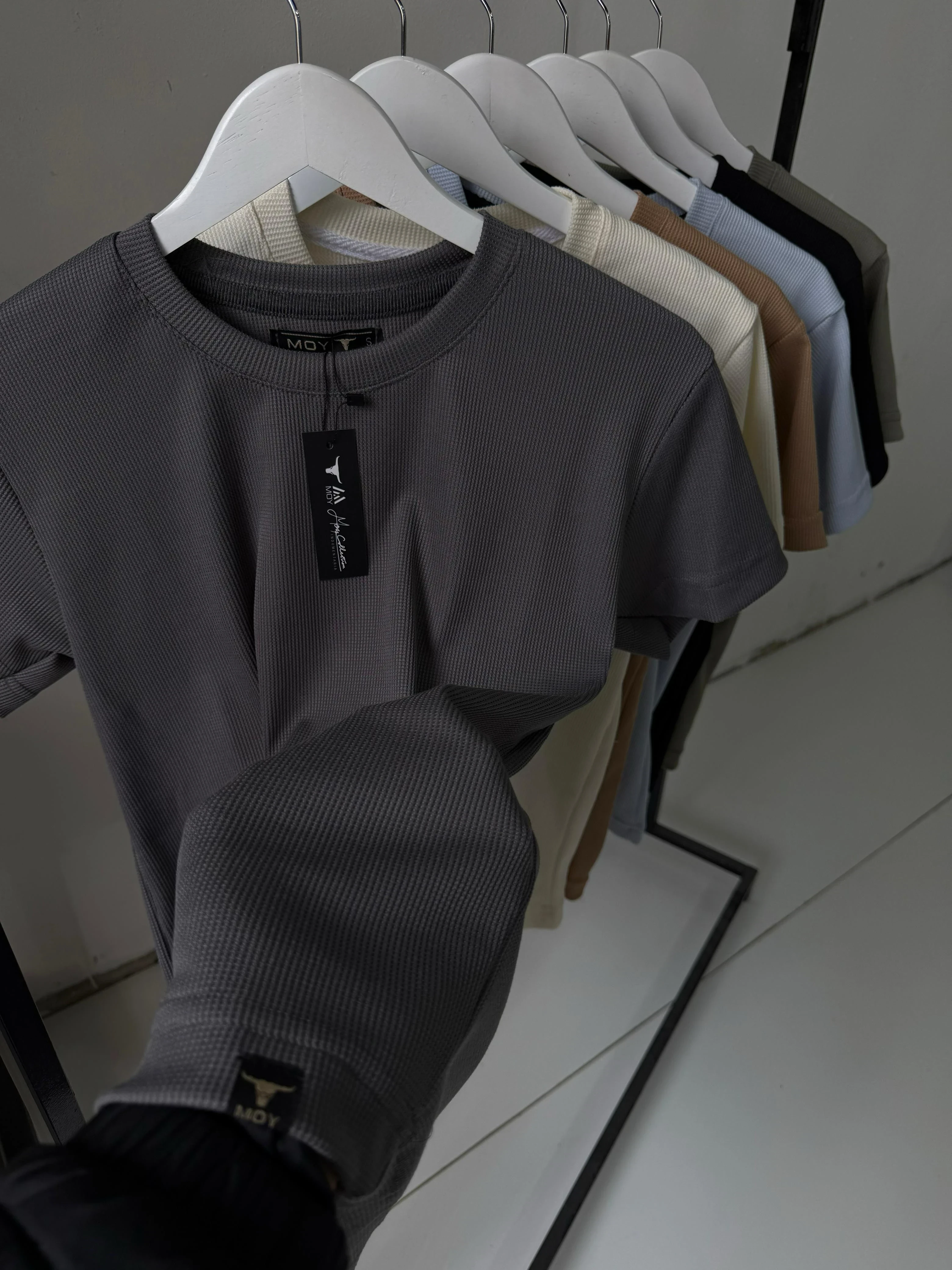 REMERAS MORLEY 