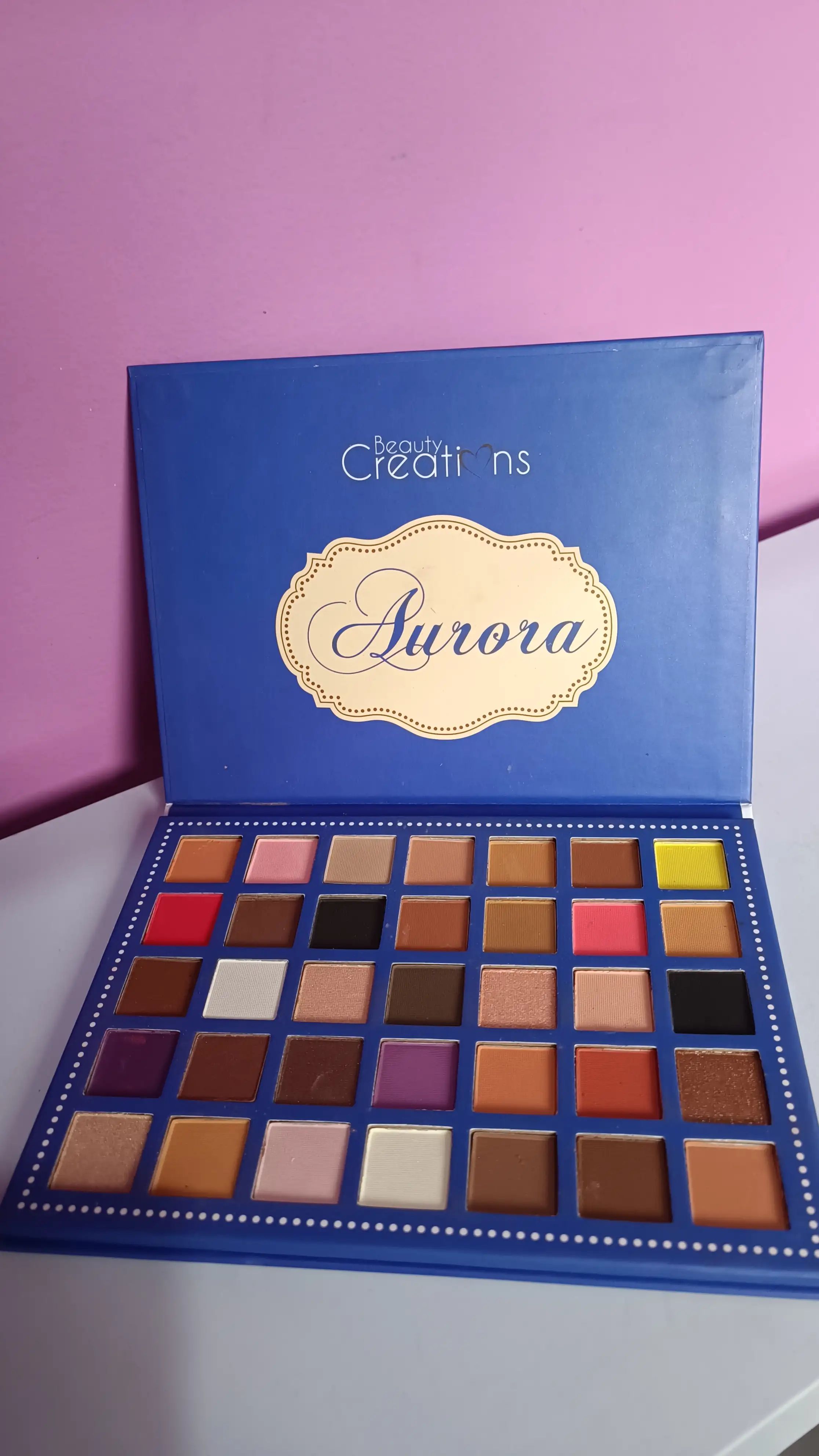 PALETA DE SOMBRAS X 35 TONOS 4
