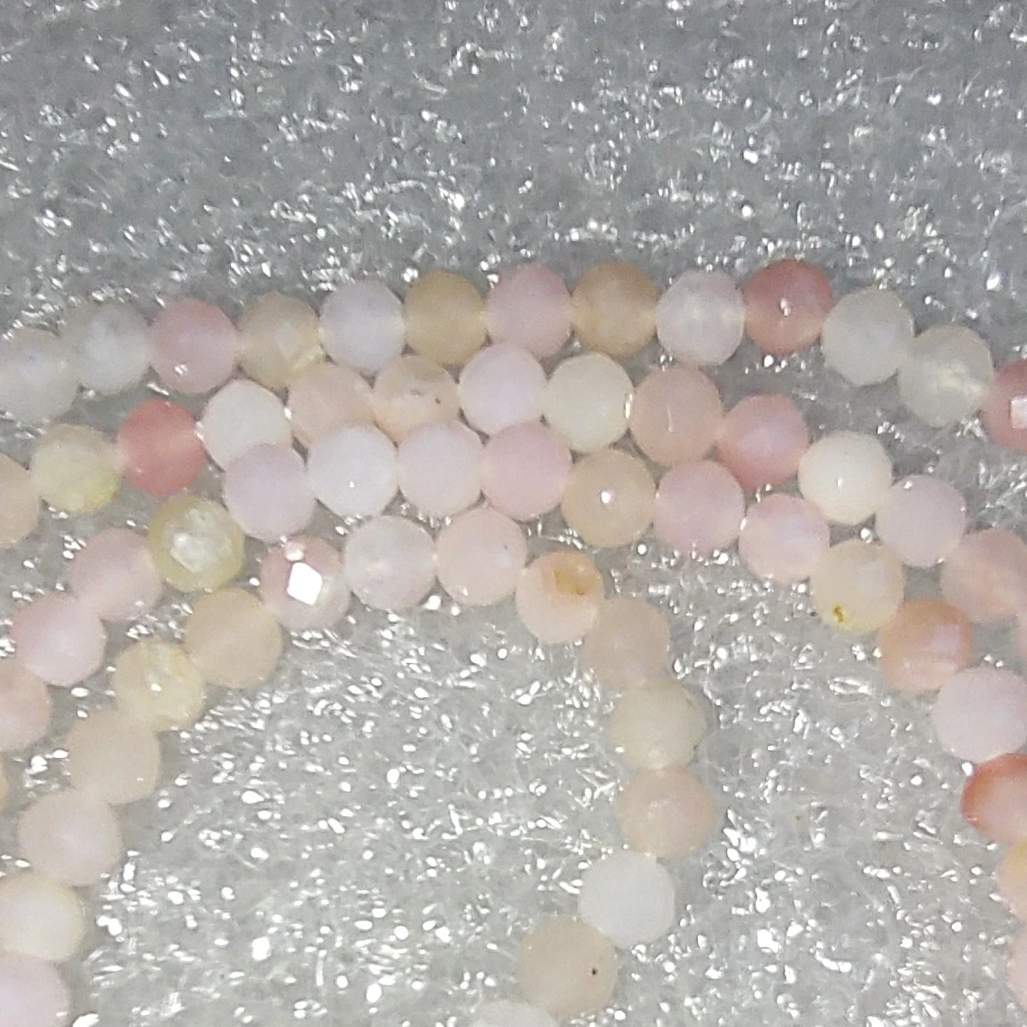 Manilla Elastica de Opalos Rosados Microfacetados 2