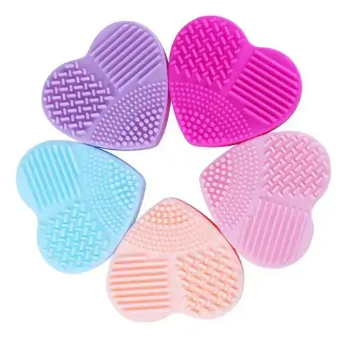 Limpia Brocha Manual Silicona Corazón 2