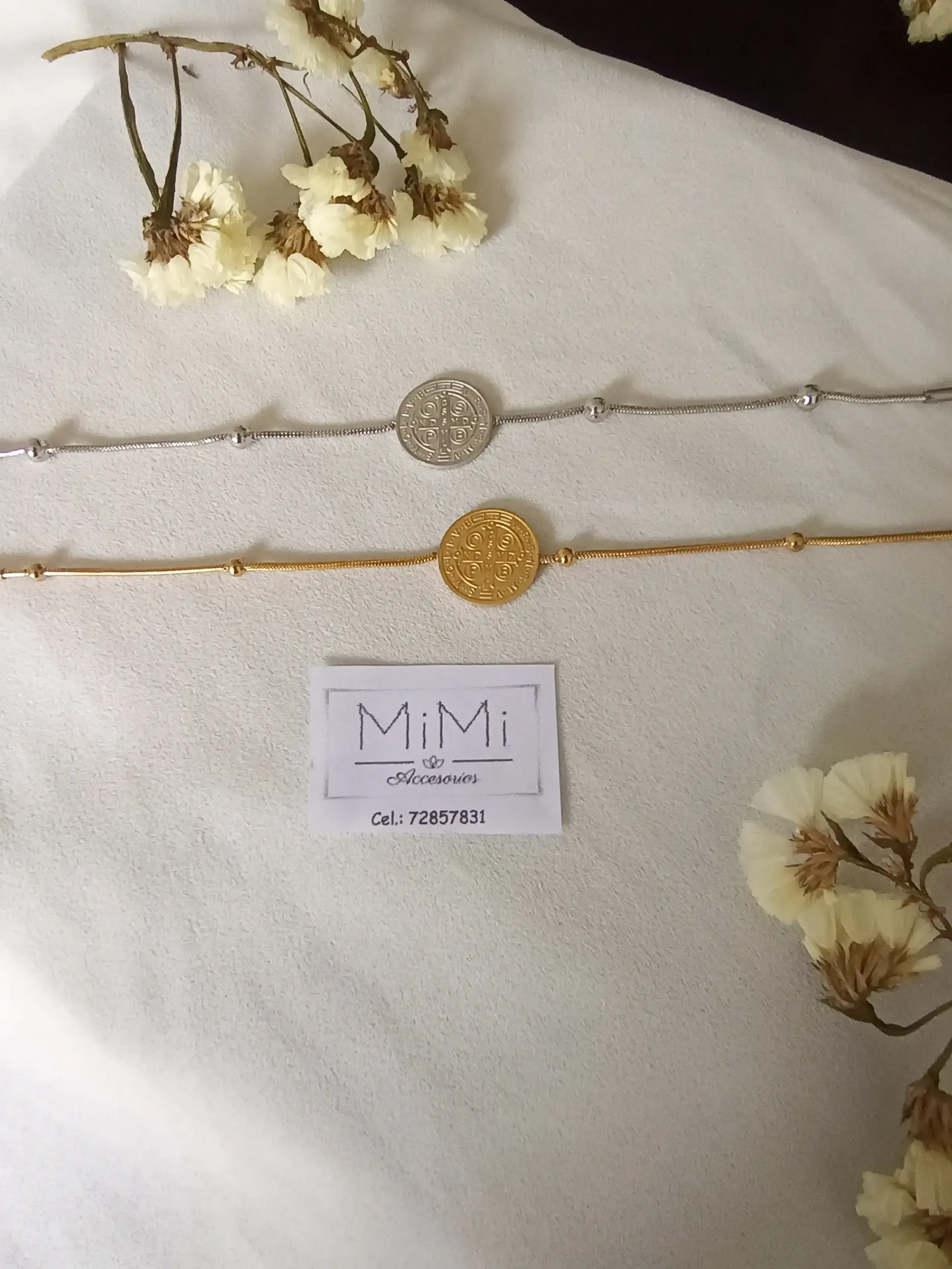 Pulsera San Benito plateado en acero inoxidable  2