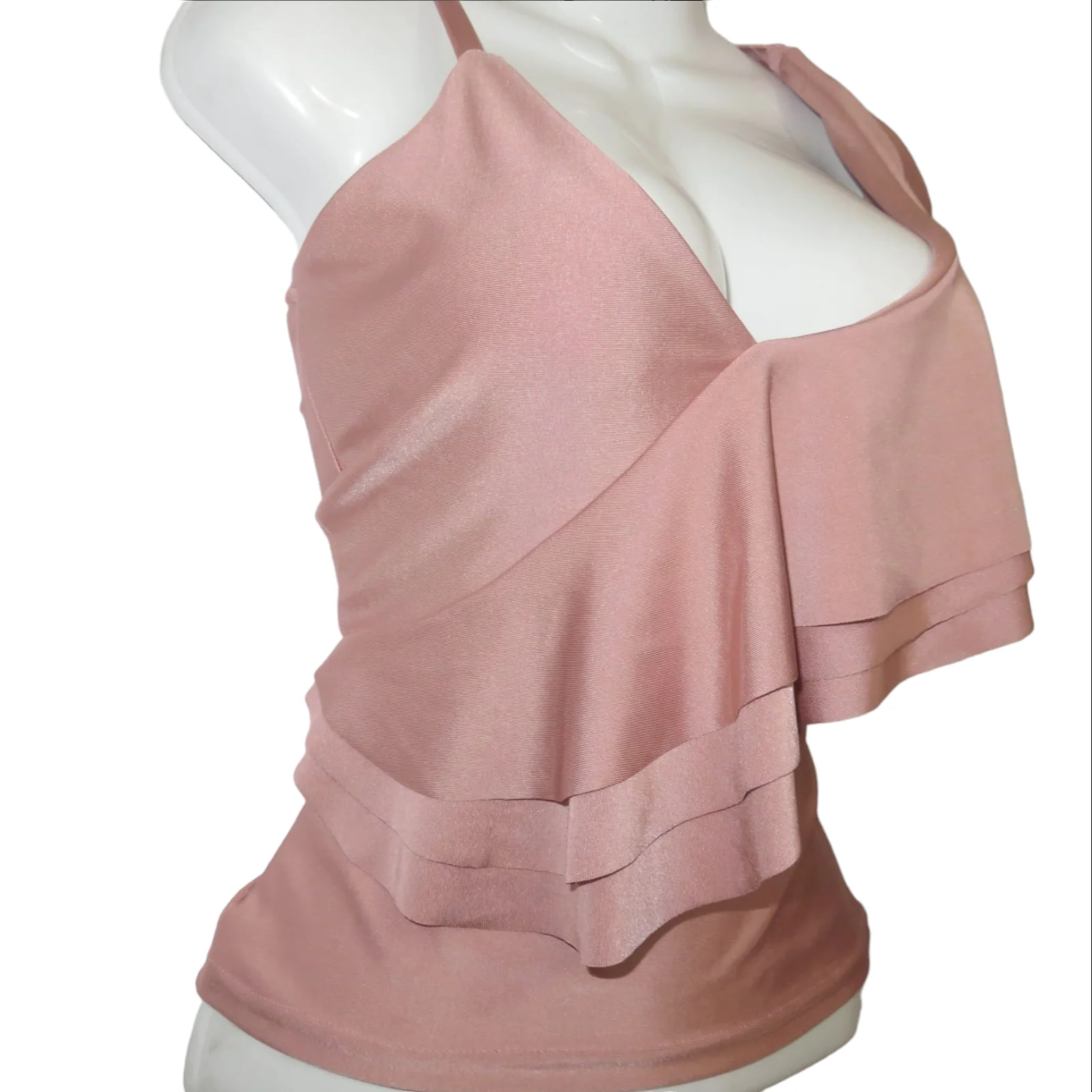 Blusa rosa con olan sin manga 3