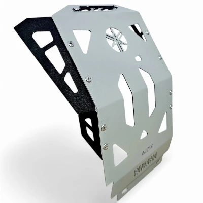 AC Xtz 125 pechera color acero 1045 gris con laterales negros y logo 3d en negro ML