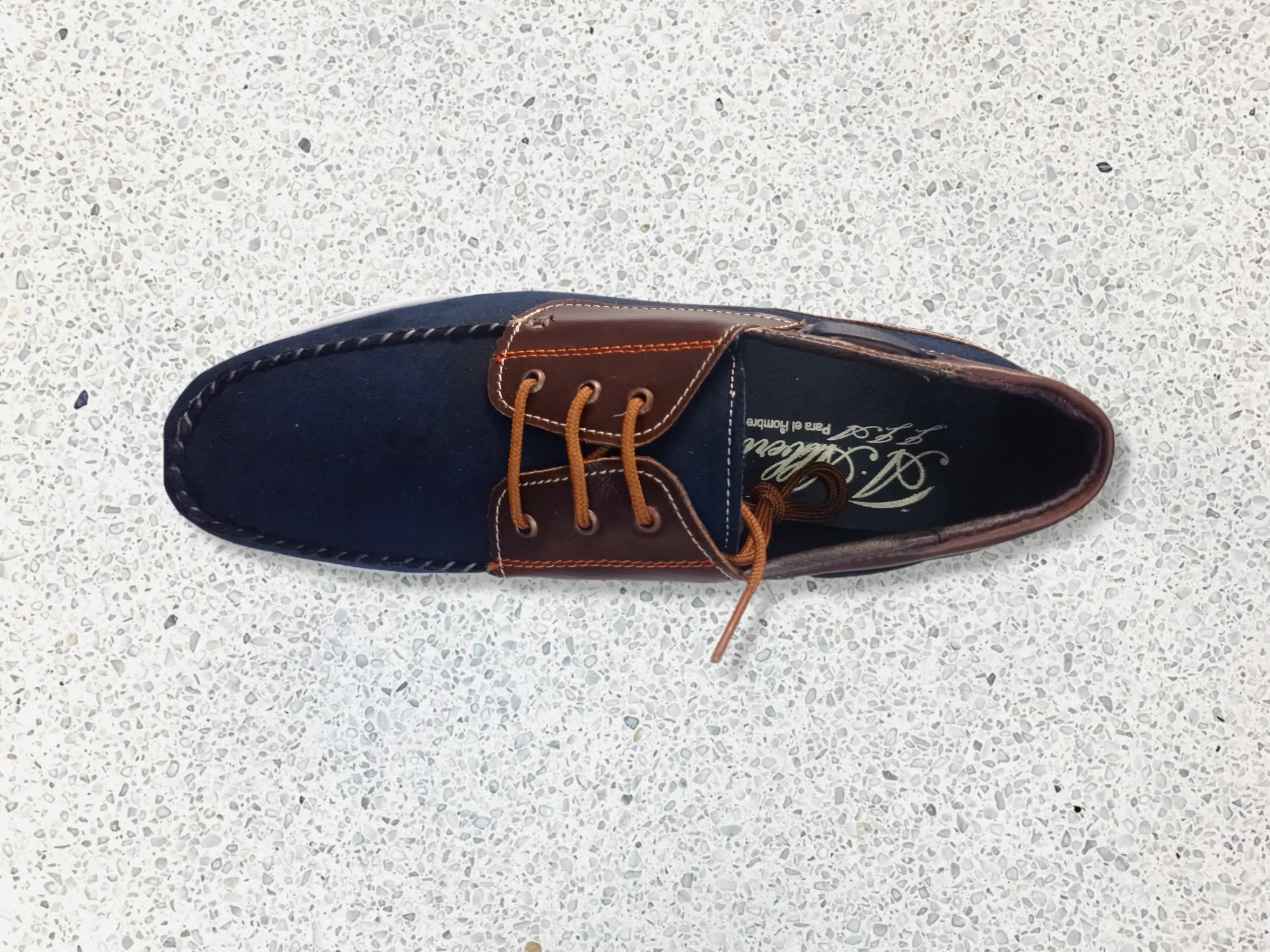 Zapatos con recubrimiento de gamuza, color azul y cafe 4