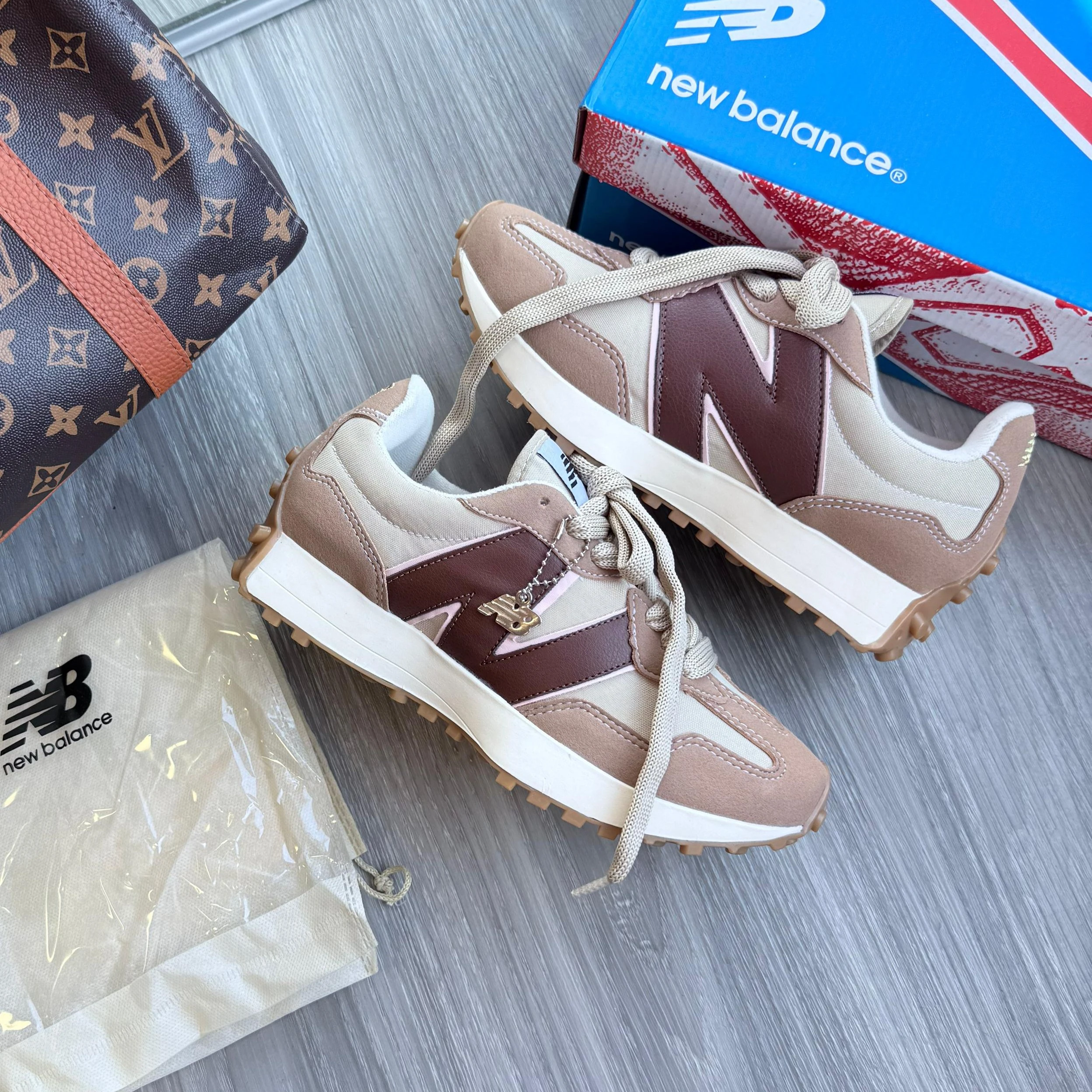 TÊNIS NEW BALANCE 327 5
