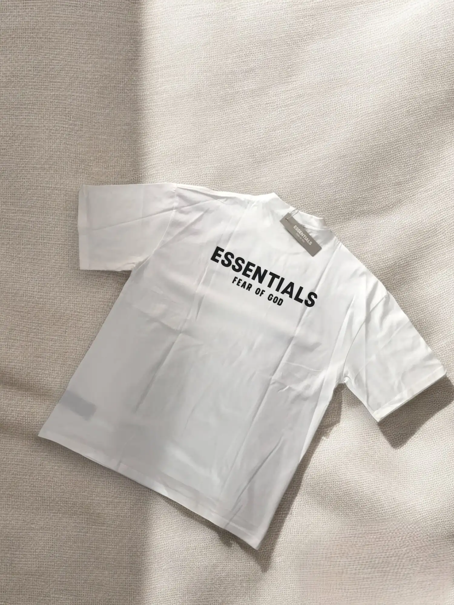 Camiseta Essentials Blanca FOG 2