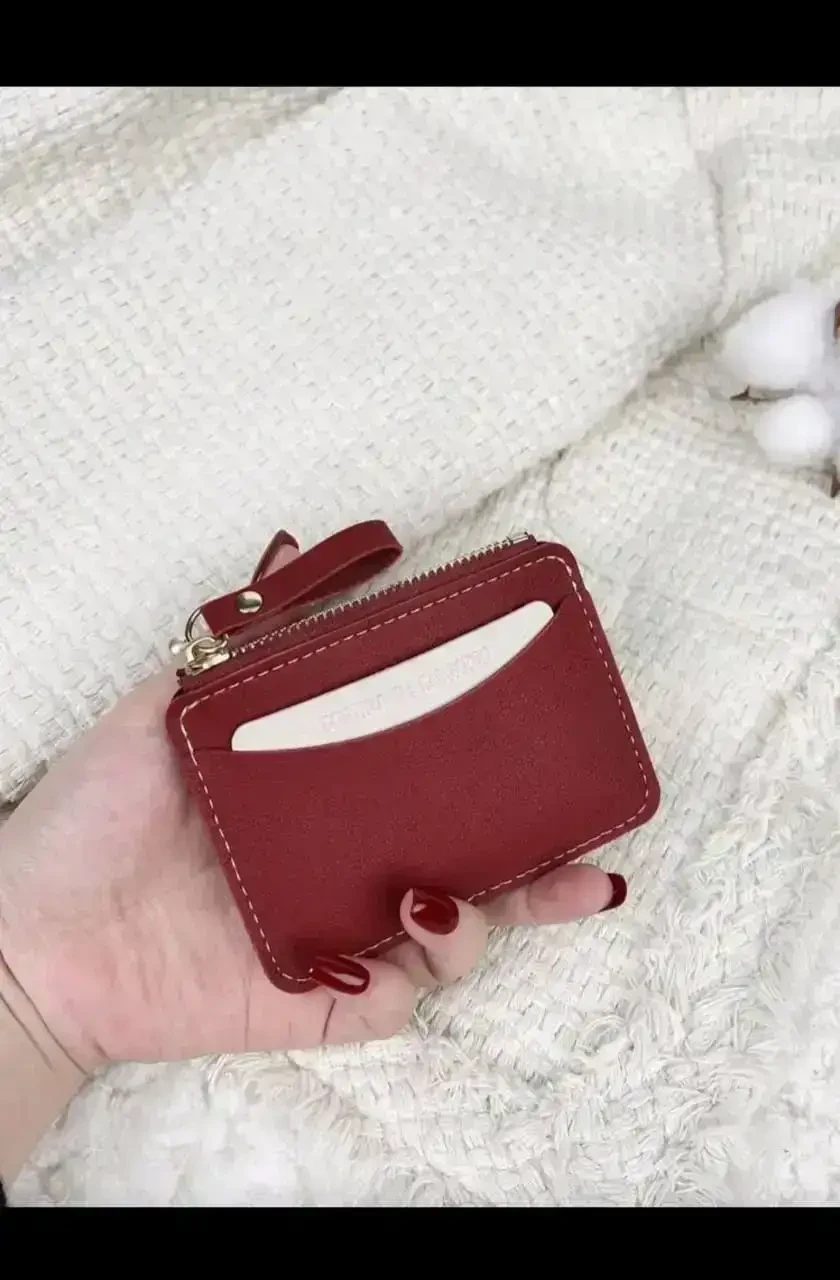 Monedero Tarjetero Southland Ultra-Slim– Diseño Minimalista en Poliuretano con Cierre Dorado.