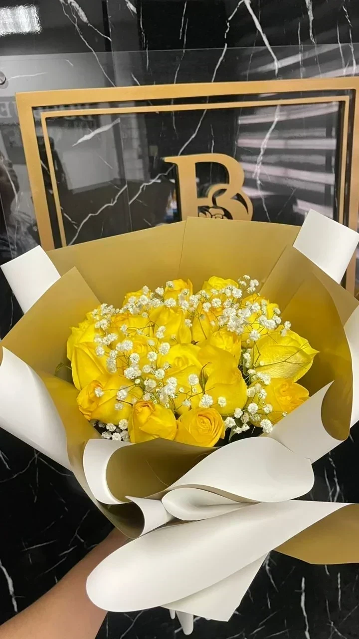 Ramilletes de 20 rosas y gypso