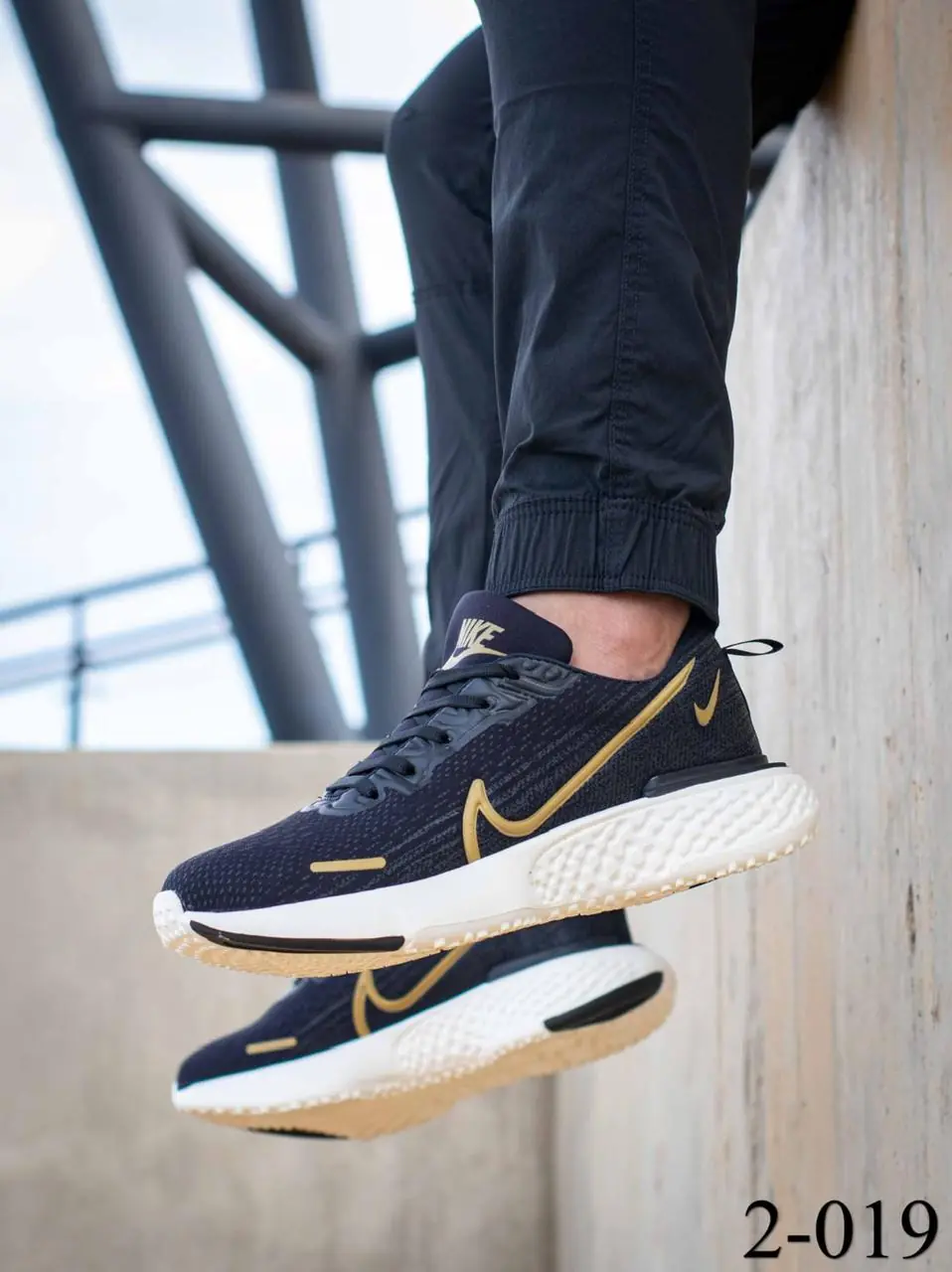 NIKE ZOOM ts AA 4
