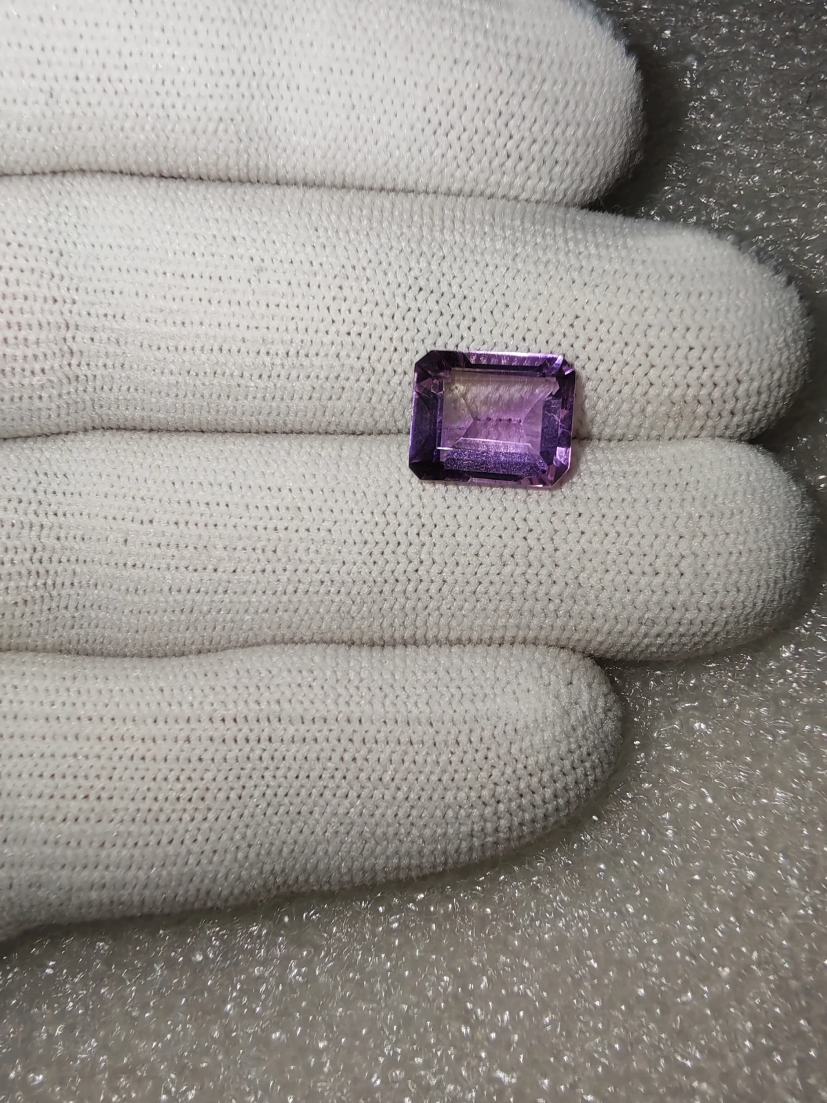 Amatista de lujo de 3.70 quilates  6